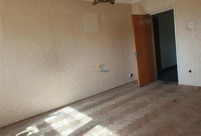 Apartament cu 3 camere circular în Trivale - 5