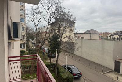 Apartament cu 3 camere decomandat în Tomis I
