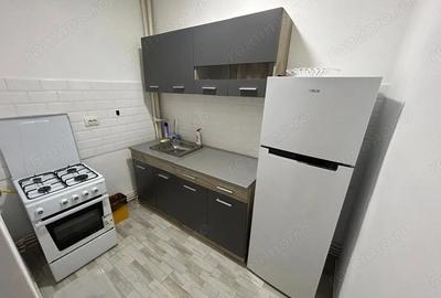 Garsoniera, etaj 1 - Cugir - 2