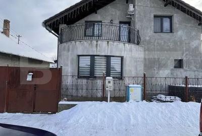 Casă cu 3 camere în Păuloaia - 2