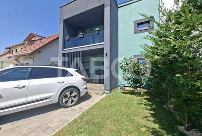 Casa de lux cu 5 camere terasa si curte intr-o zona linistita