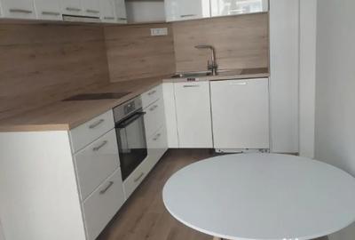 Garsonieră decomandată în UMT - 1