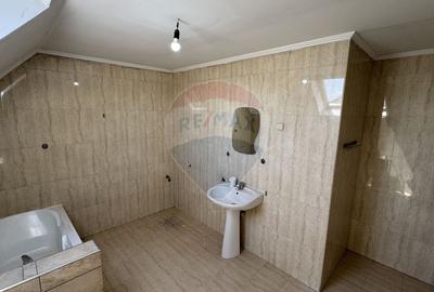 CASA DE VANZARA BAIA MARE ZONA LINISTITA - 25