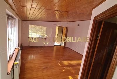 Birou, de 60 mp, în Pieptănari - 3