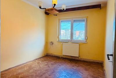 Apartament cu 3 camere decomandat în Siderurgiștilor - 6