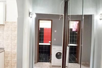 Apartament cu 2 camere de vanzare - Zona Micro 17 - 1