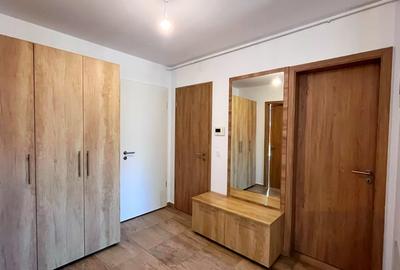 Apartament cu 2 camere decomandat în Tractorul - 7