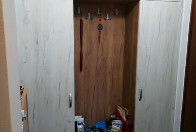 Apartament cu 4 camere decomandat în Central - 1