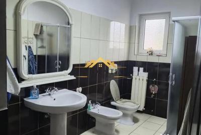 Casă cu 4 camere cu Teren 500 Mp în Cătămărești - 1