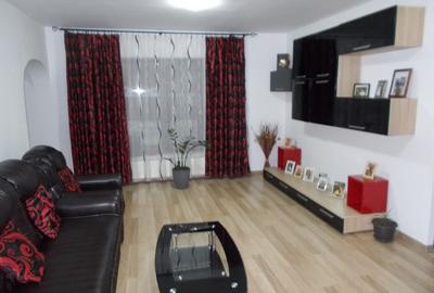 Casa Ianova, parter, 2 camere, 71mp util, 500mp teren, mobilata, utilitati - 1