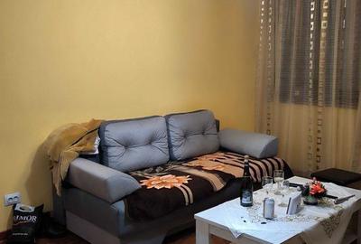 Apartament cu 3 camere decomandat în Central - 1