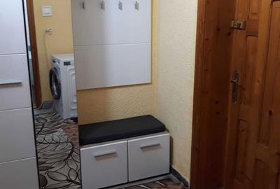 Garsonieră decomandată în Central - 2