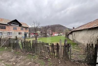 Teren de 1583 mp, în Bezdead - 2