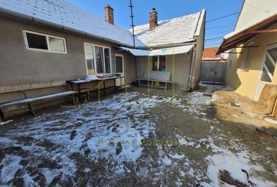 Casă individuală cu 5 camere cu Teren 933 Mp în Dâmbovița