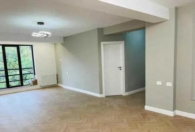 Spatiu cu destinatie de birouri cu chirias existent Spatiu cu destinatie de birouri cu chirias existent - 1