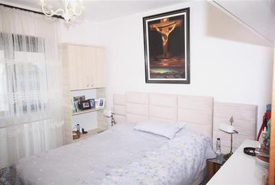 Casă individuală cu 5 camere cu Canalizare în Central - 16