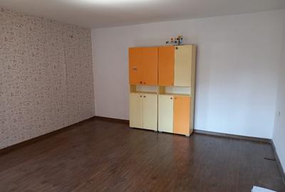 Casă cu 5 camere cu Teren 400 Mp în Mihai Bravu - 13