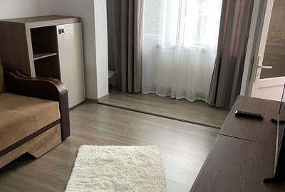 Garsonieră decomandată în Petros - 4