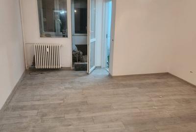 Garsonieră semidecomandată în Titan