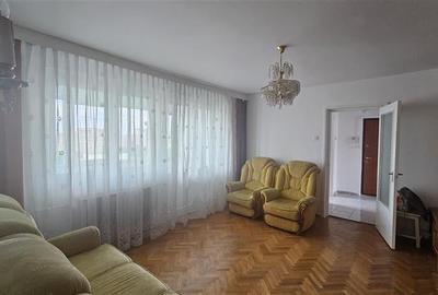 Apartament 3 camere de inchiriat, -1 minut de metrou Lujerului, bloc reabilitat - 9
