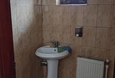 Inchiriem spatiu-birou- salon - 6