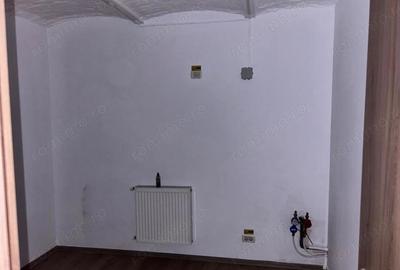 Spațiu comercial, de 6 mp, în Central