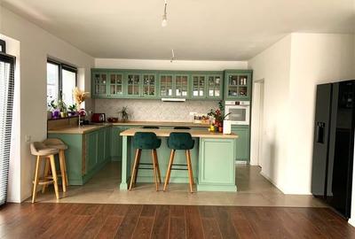 EXPLOREAZA 3D! In apreciata prezentare, pe calitativ certificat, Harman, Brasov - 4