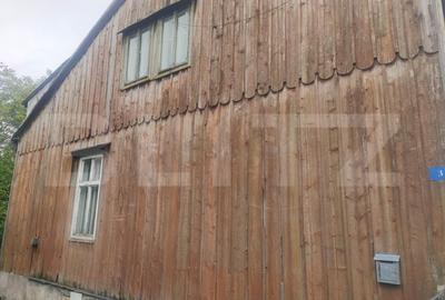 Casă cu 5 camere cu Teren 425 Mp în Central - 2