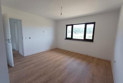 Casă individuală cu 4 camere cu Canalizare în Miroslava - 14