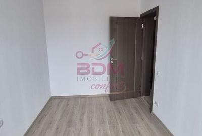 Apartament cu 3 camere semidecomandat în Micro 1 - 2