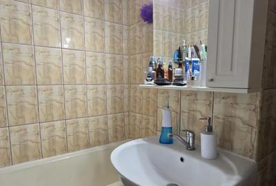 Apartament cu 3 camere, 53 mp, zona Malu Ro?u - 13