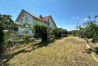 Casă individuală cu 7 camere cu Teren 17000 Mp în Exterior Est - 2