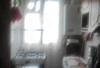 Apartament cu 3 camere semidecomandat în Central - 2