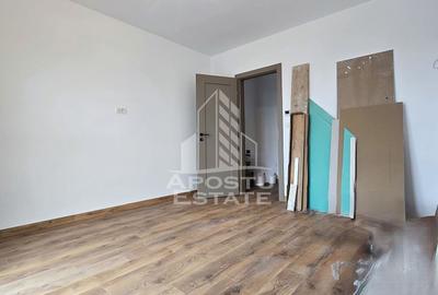 Apartament cu 3 camere decomandat în Confecții - 4