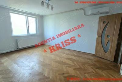 Apartament cu 3 camere semidecomandat în Calea București - 6