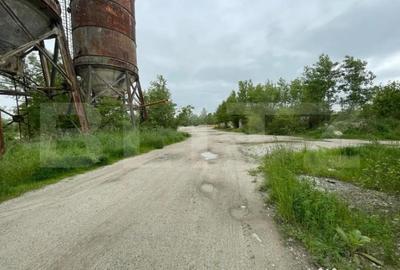 Teren de 62725 mp, în Central - 2