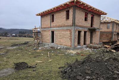 Casa 4 camere  120 mp,480 mp teren 0% comision - 7