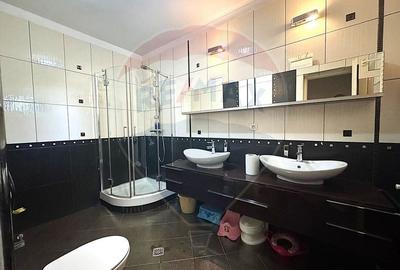 Casa / Vila spatioasa de inchiriat - Militari, zona Moinesti - 9