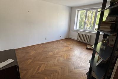 Spațiu comercial, de 45 mp, în Central - 2