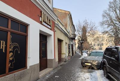 De inchiriat sp.com. 100 mp- P-ta Bolyai -zona Tribunalului - 1