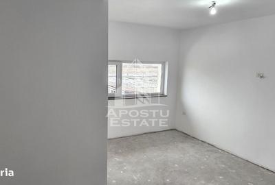 Casă cu 4 camere cu Teren 323 Mp în Central