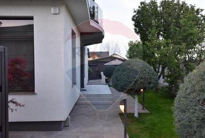 Casa / Vila cu 5 camere de vanzare - 23