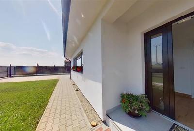 In stil mediteranean, curte proprie, 4 camere, terasa, pod mansardabil, Harman, - 35