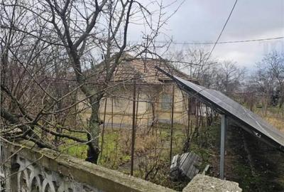 Teren de 2462 mp, în Petrăchioaia - 2