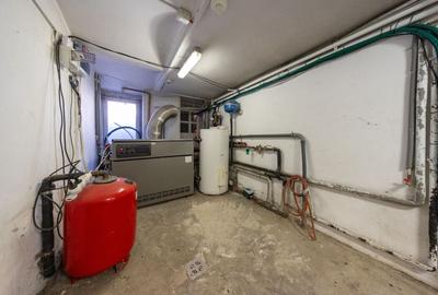 Spațiu comercial, de 612 mp, în 13 Decembrie - 18