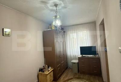 Apartament cu 3 camere nedecomandat, mobilat în Central
