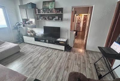 Apartament cu 3 camere decomandat, mobilat în Basarabia - 2