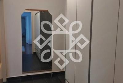 Apartament cu 3 camere semidecomandat în Rogerius