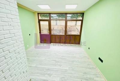 Spațiu comercial, de 30 mp, în Central - 3