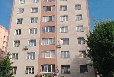 Apartament cu 3 camere semidecomandat în Griviței - 12